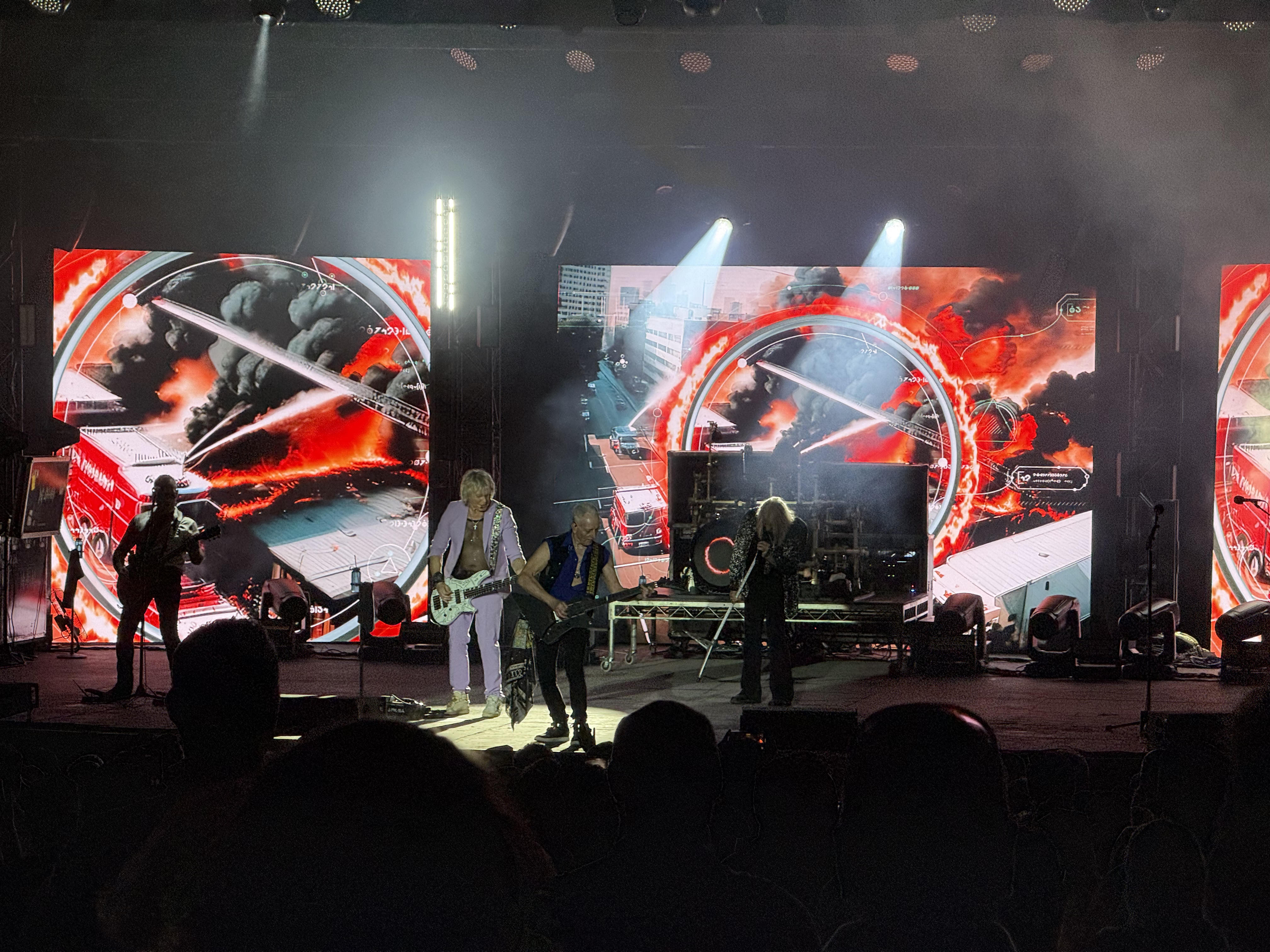 Def Leppard at Malkin Bowl