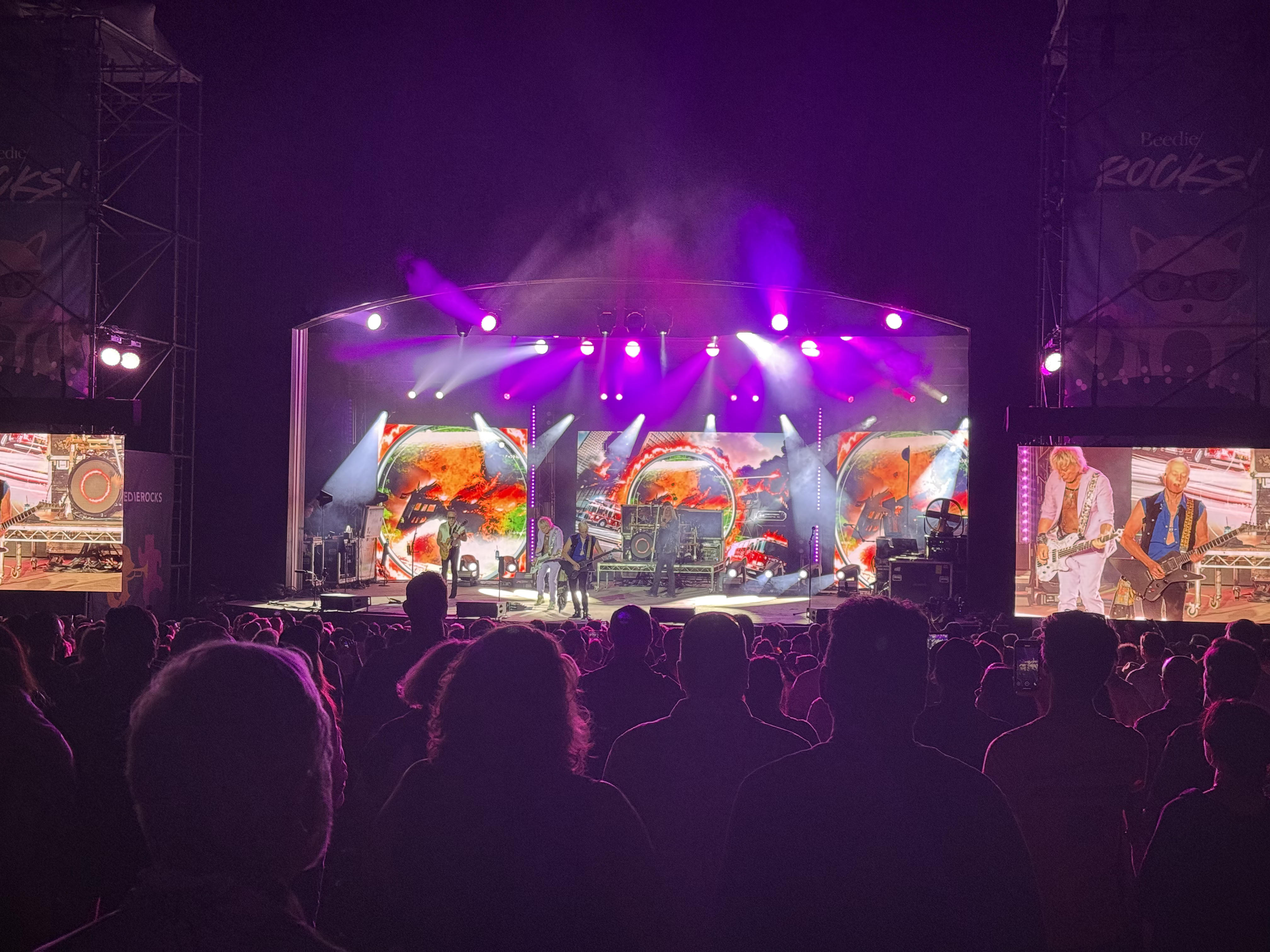 Def Leppard at Malkin Bowl