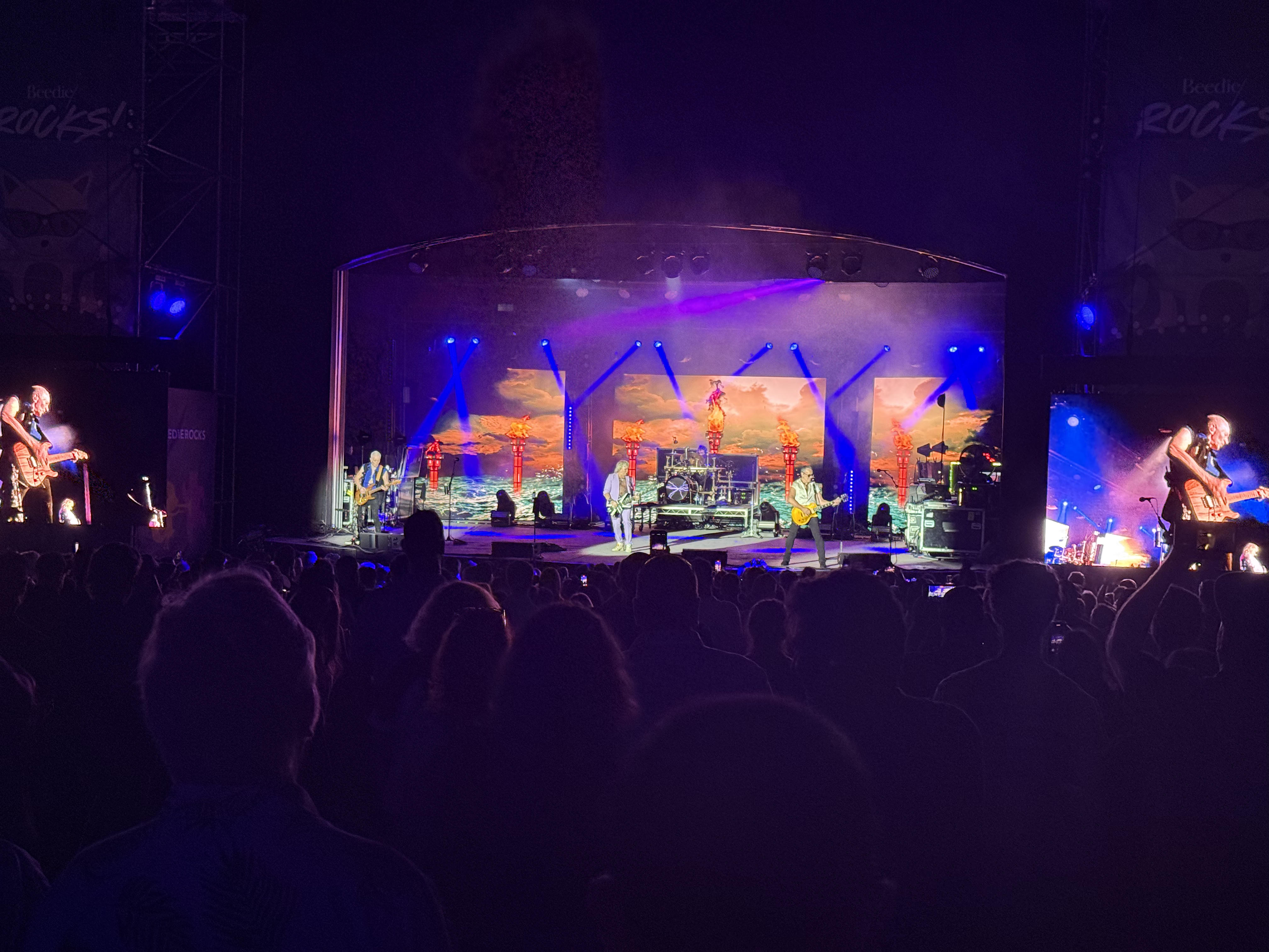 Def Leppard at Malkin Bowl