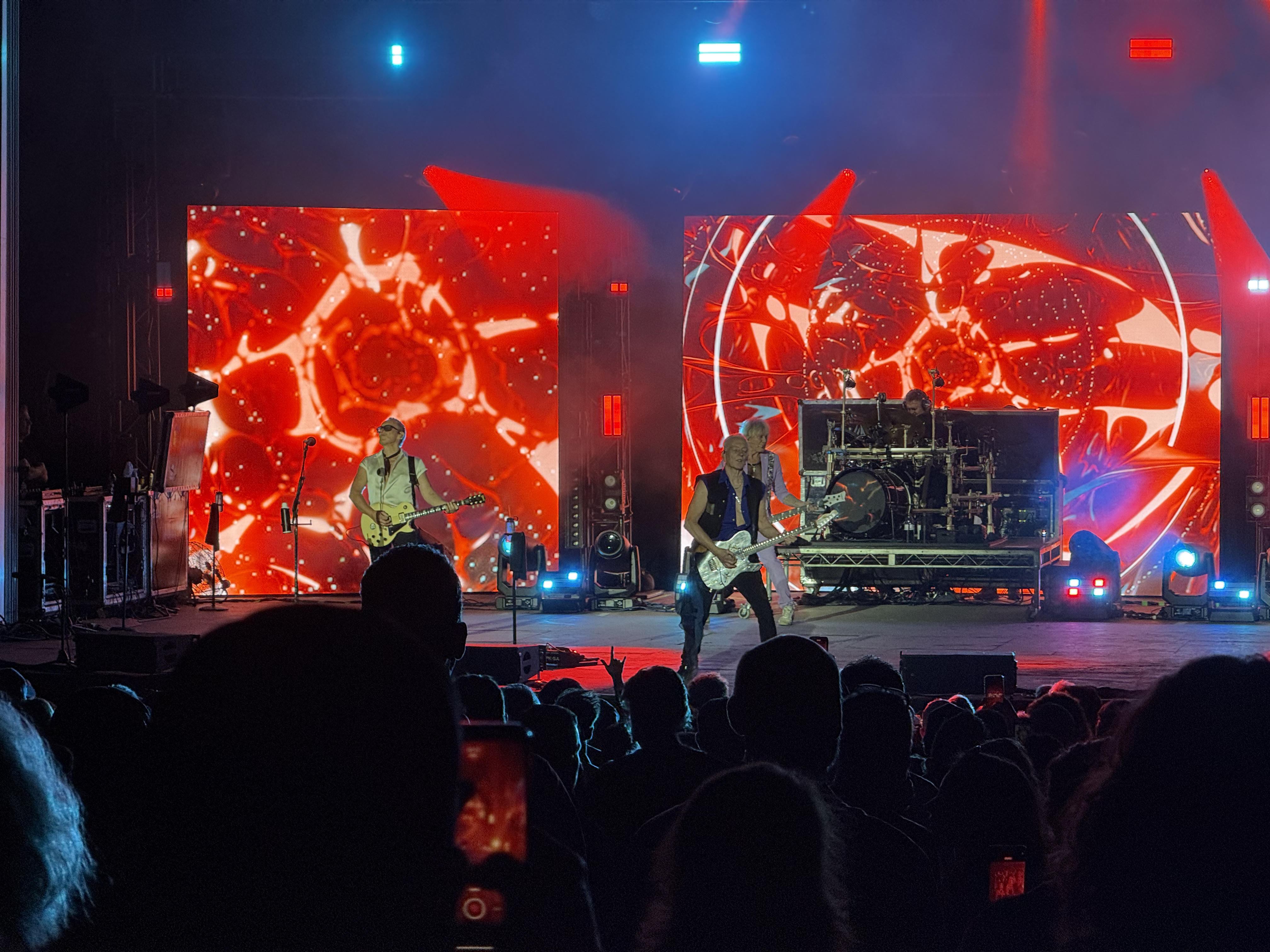 Def Leppard at Malkin Bowl