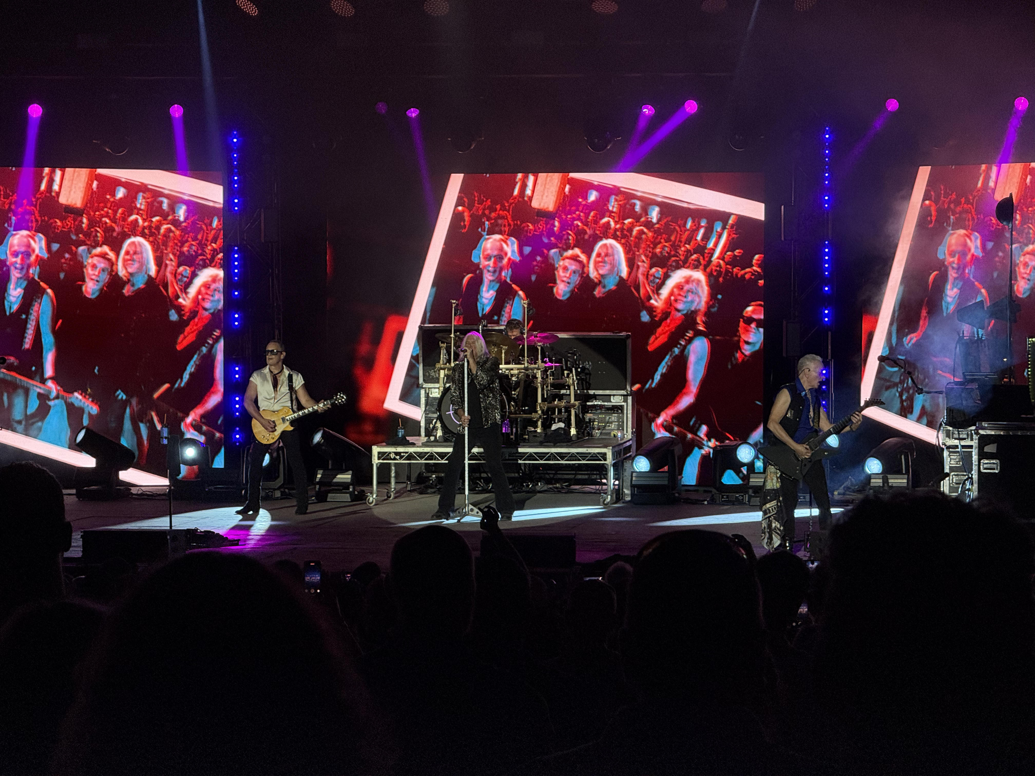 Def Leppard at Malkin Bowl