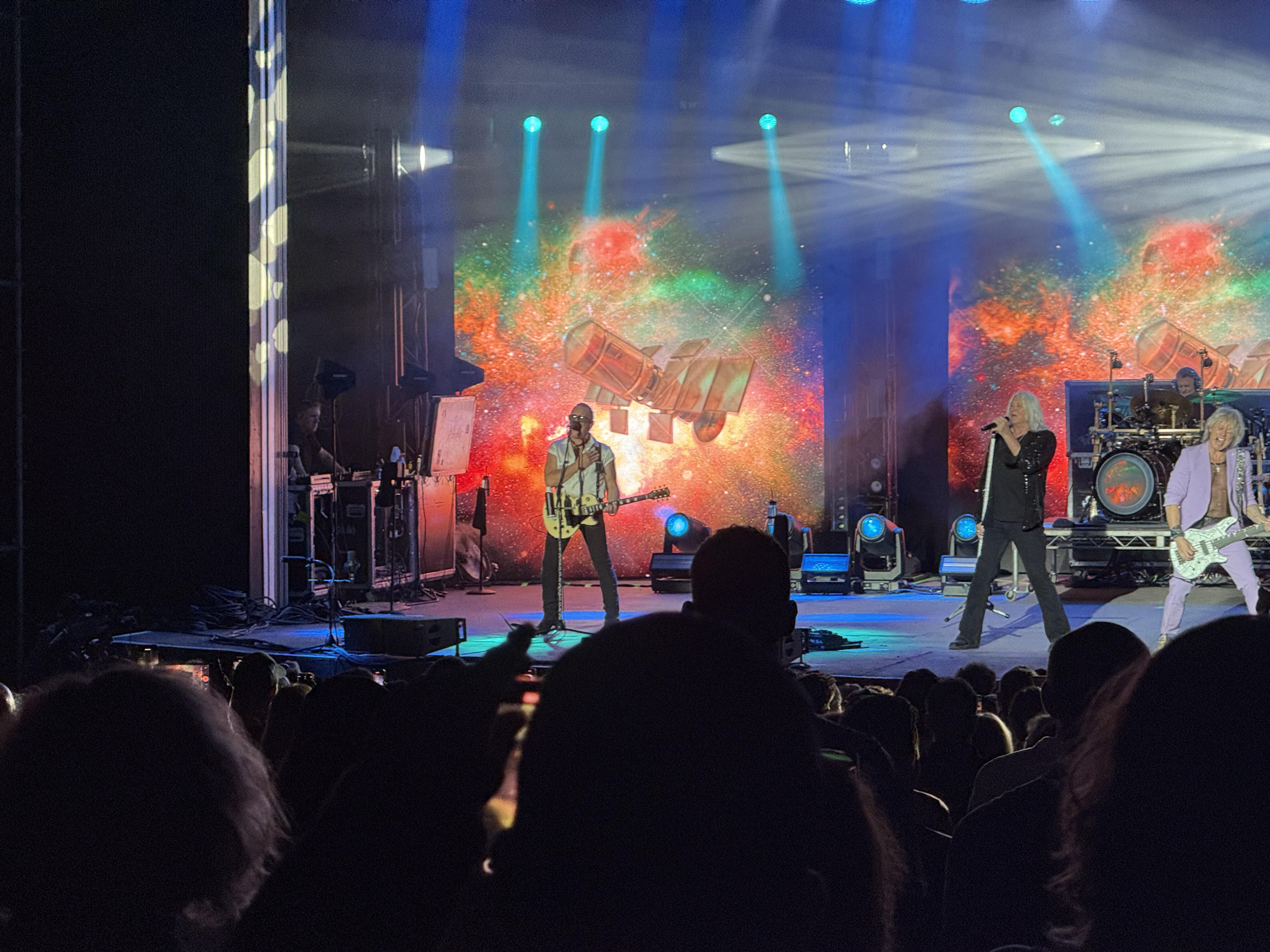 Def Leppard at Malkin Bowl