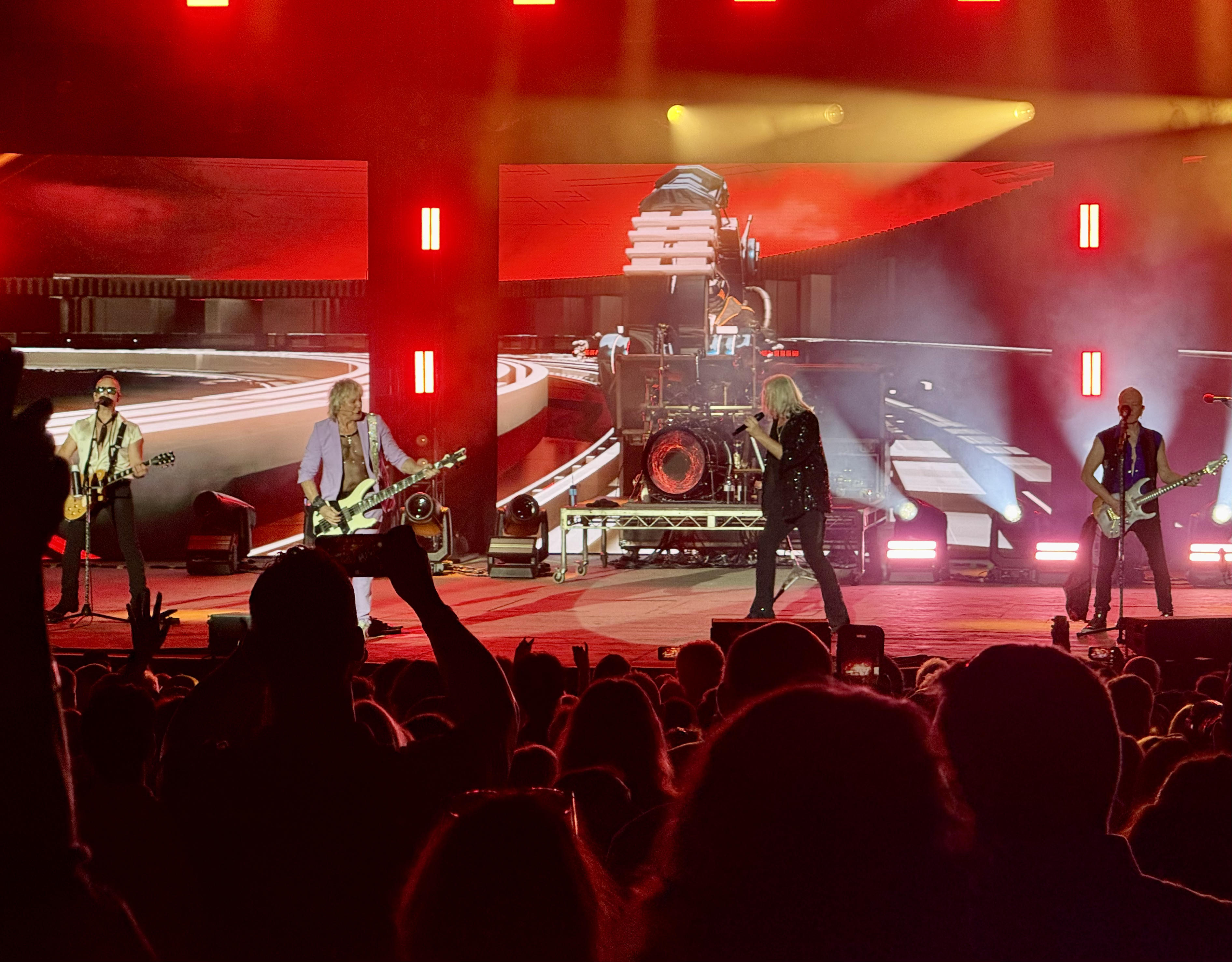 Def Leppard at Malkin Bowl