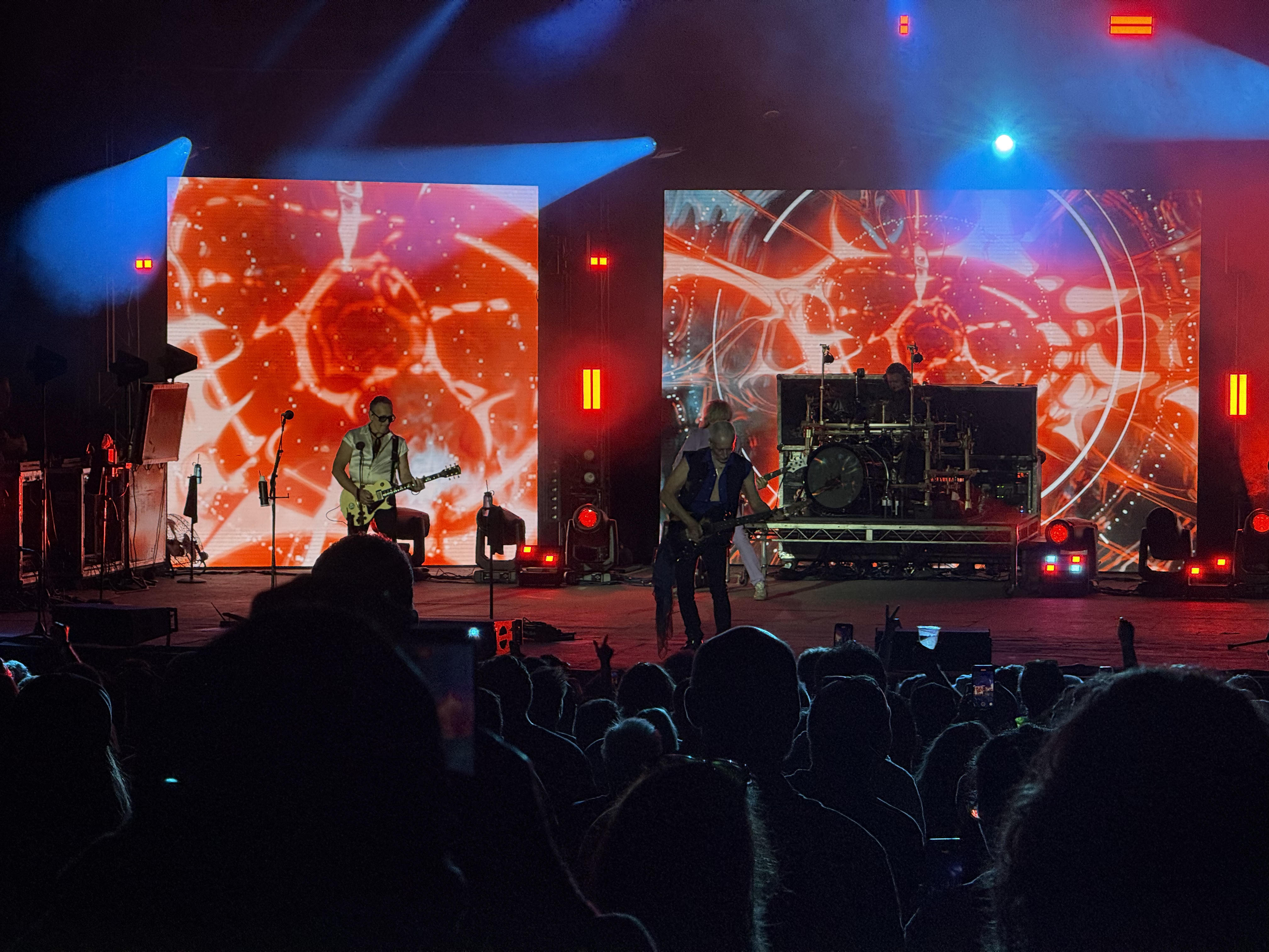 Def Leppard at Malkin Bowl